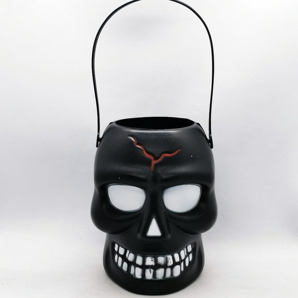 Skull Loot Bucket Other Halloween Skull Bucket Black White Loot